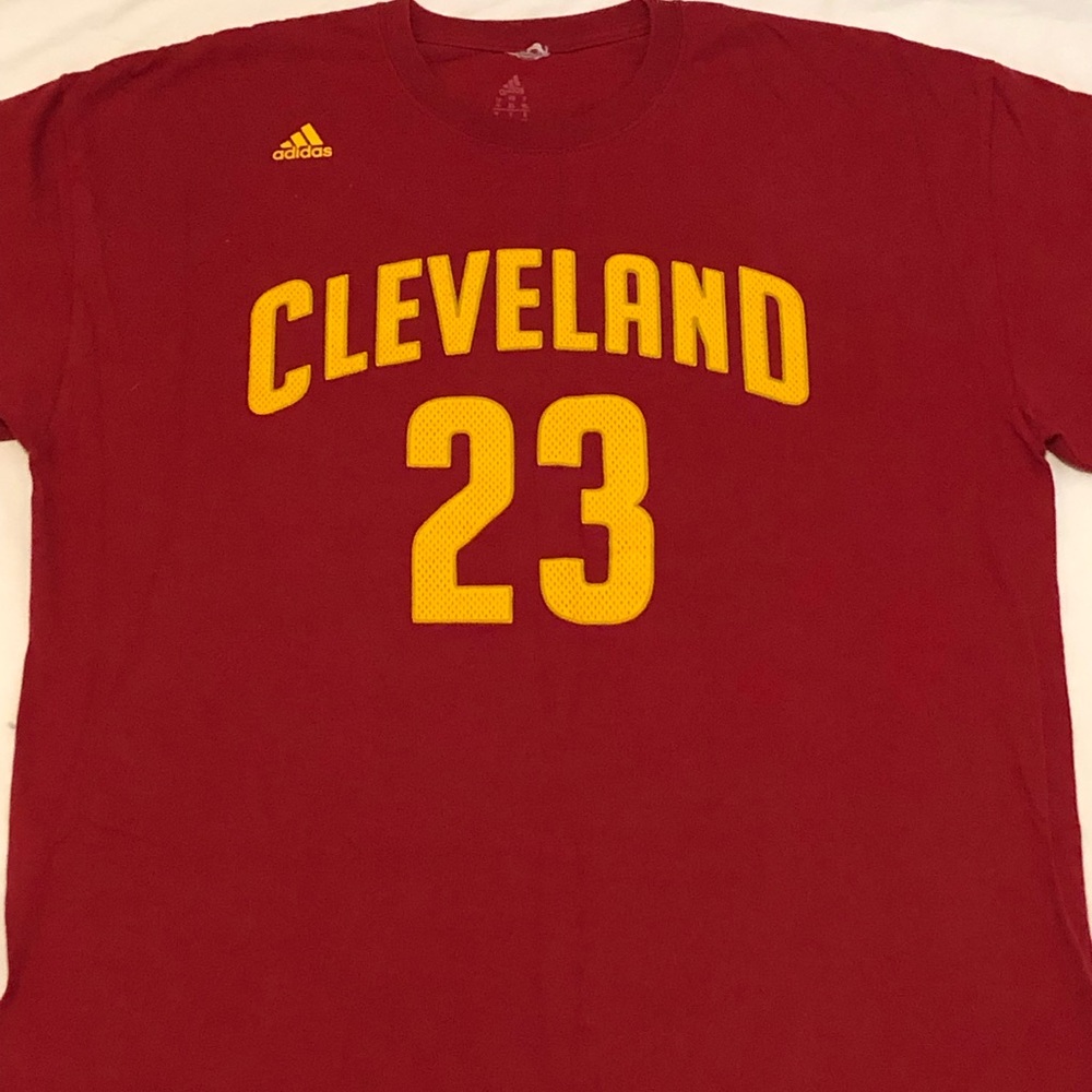 Lebron Cavs t-shirt